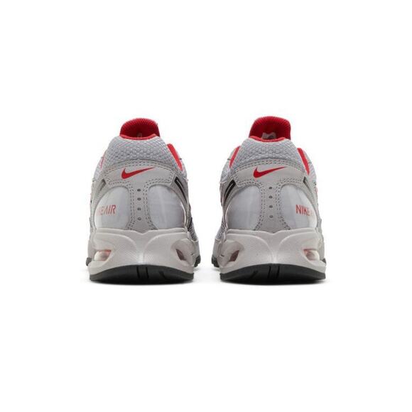 Nike Air Max Torch 4 Gray Red Black CI2202-001 Men's Size 10 - Picture 3 of 5